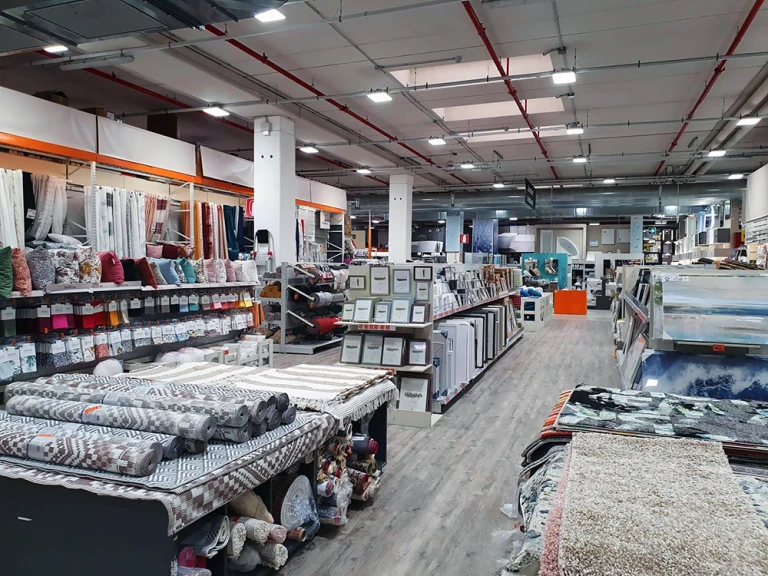 Lighting for specialist retail