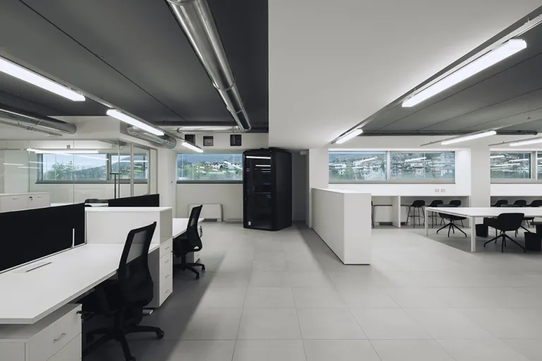 Lighting for workstations