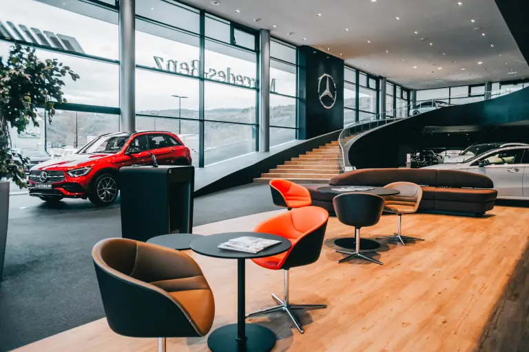 Mercedes showroom