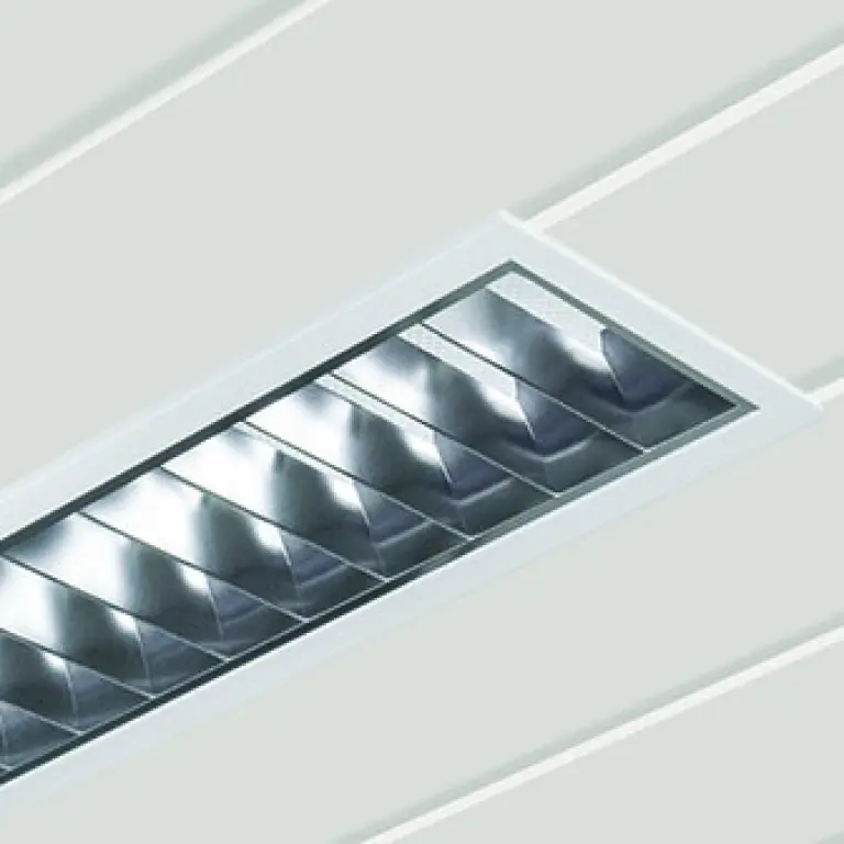 L 562x30W LED 2S 221x1556